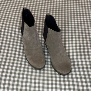 Sorel Gray Suede Ankle Boots
